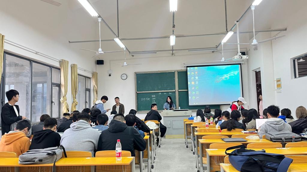 湖北恩施学院信息工程学院